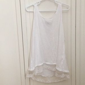 White flowy tanktop